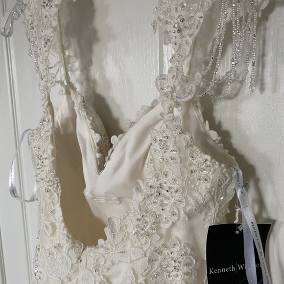 Kenneth Winston wedding dress - Picture 7 of 11